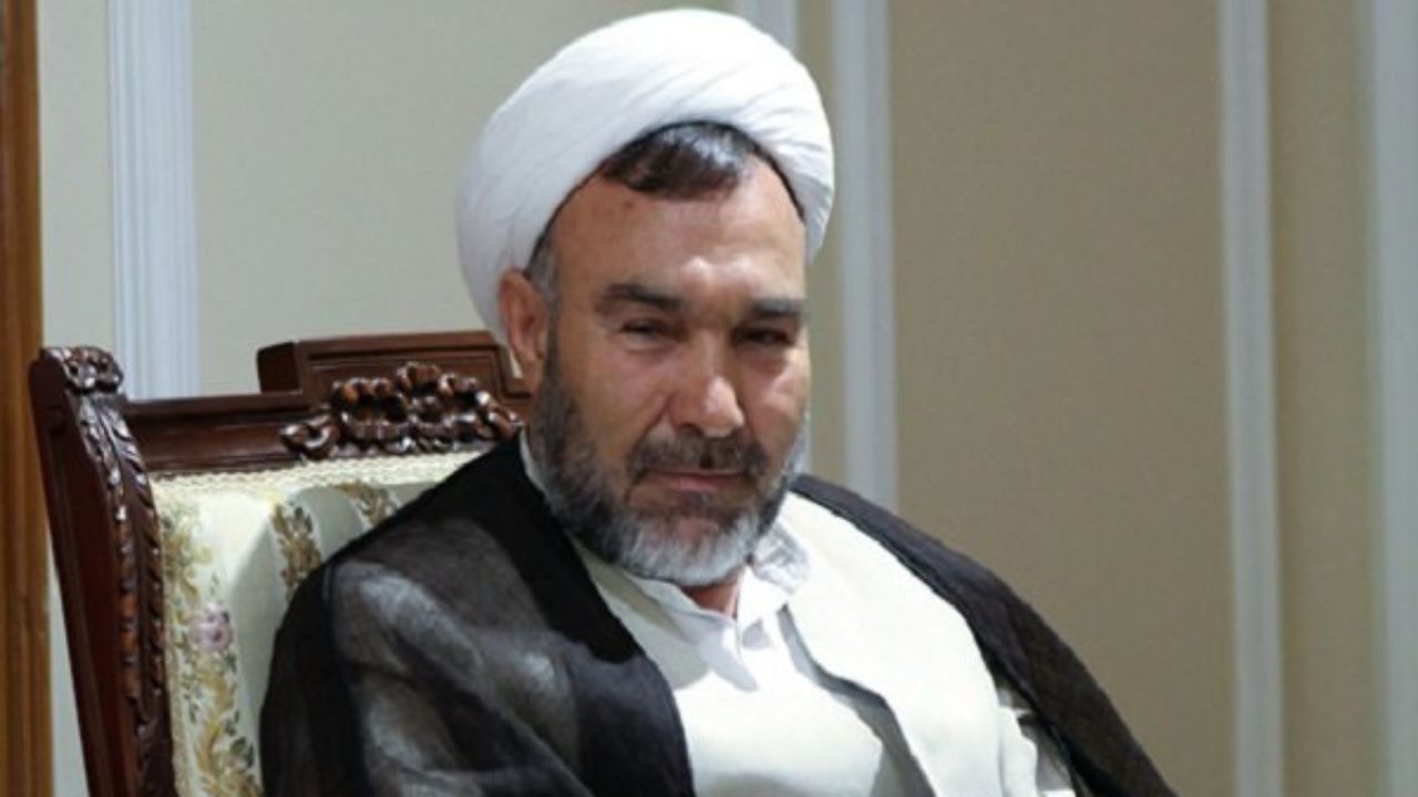 مگر همه مشکلات از بیرون تحمیل می‌شود؟