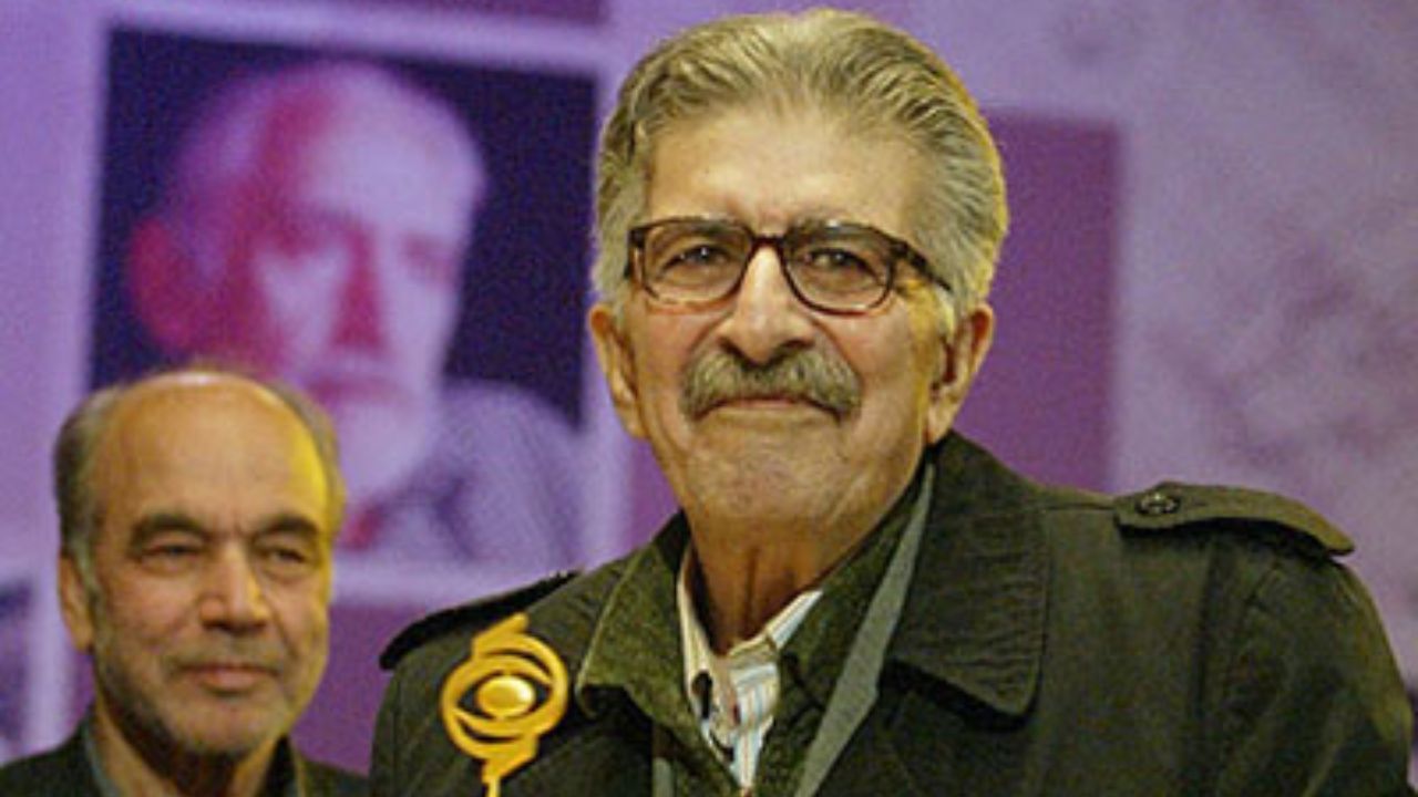 واکاوی شخصیت منوچهر آتشی در برنامه «شب‌ ادبیات»
