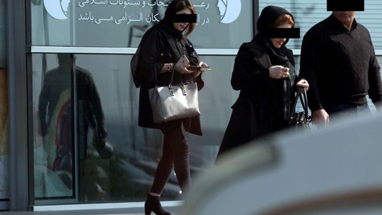 چرا قانون با بی‌حجابی برخورد می‌کند اما با دروغگویی کاری ندارد؟