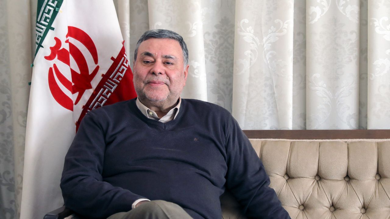 نیازی به کاندیداتوری نظامی ها در انتخابات 1400 نیست / محمدرضا خاتمی کاندیدای خیلی خوبی است