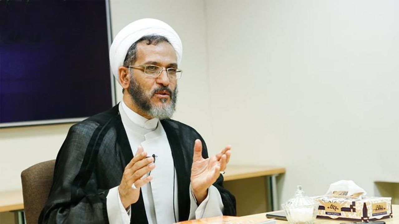 گروه‌های فشار خواهان اجرای نظر‌شانند، ولو خلاف دین، قانون یا سخن رهبری