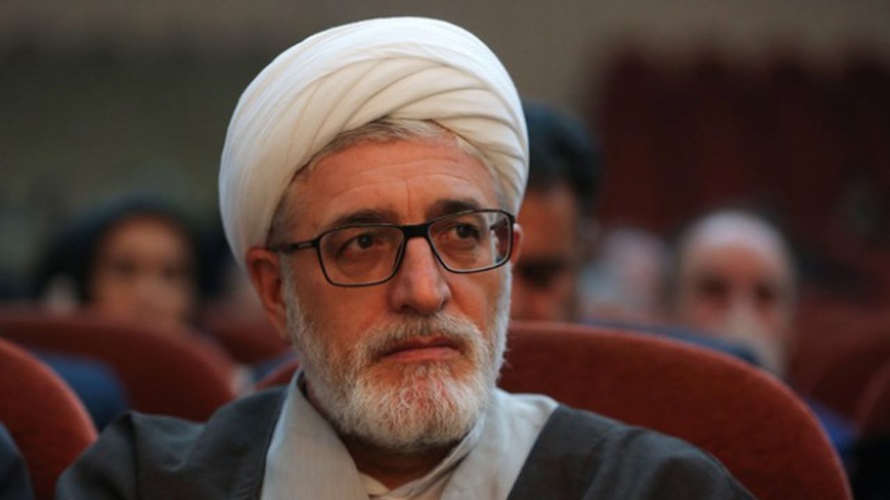 داوود فیرحی به دلیل ابتلا به کرونا درگذشت