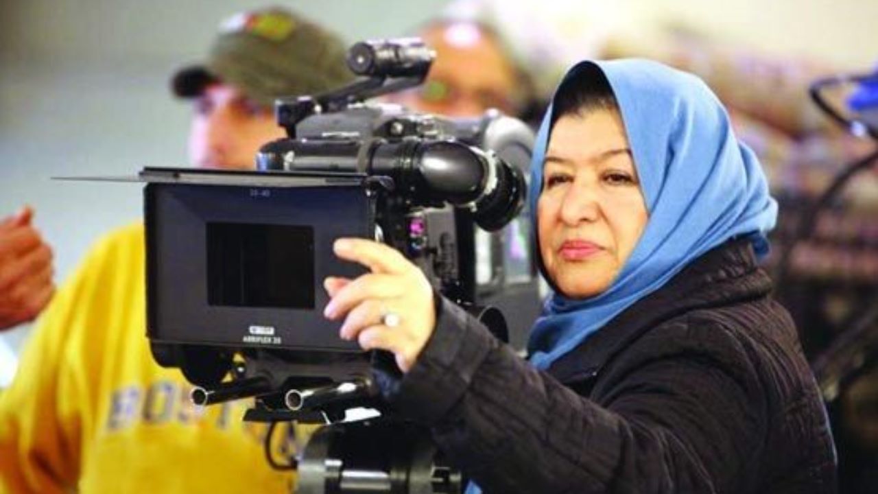 هیس، پسرها گریه نمی‌کنند آذر کلید می‌خورد