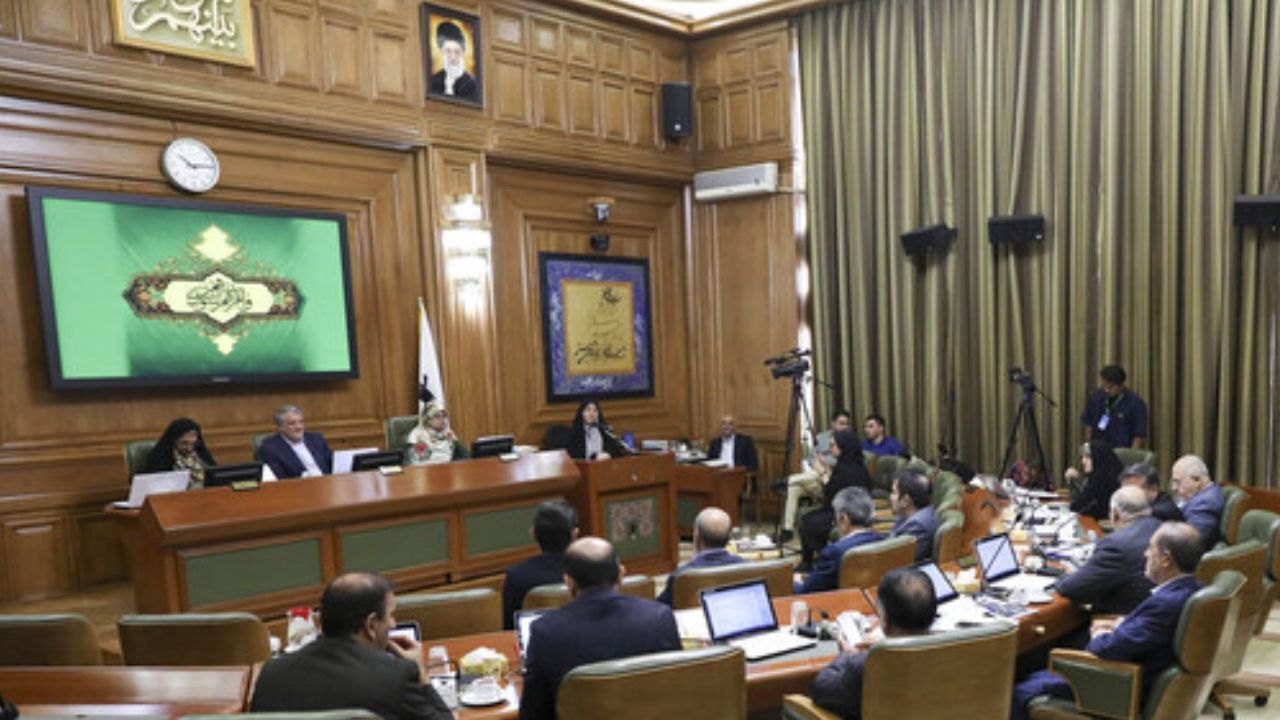 بررسی 12 پلاک ثبتی برای باغ بودن یا نبودن در صحن علنی شورای شهر تهران