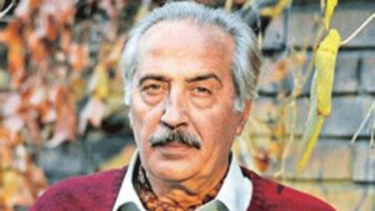 شبکه چهار، از همکار ساواک و همراه منافقین ستایش کرد