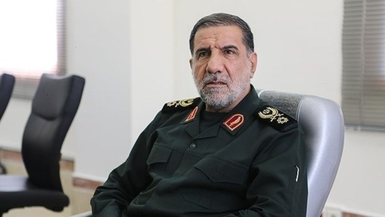 رئیس‌جمهور نظامی جنگ روانی علیه بچه‌های سپاه است / مگر نظامی‌ها چه کار کرده‌اند که مردم را می‌ترسانیم؟ / به نظر من احمد متوسلیان شهید شده است