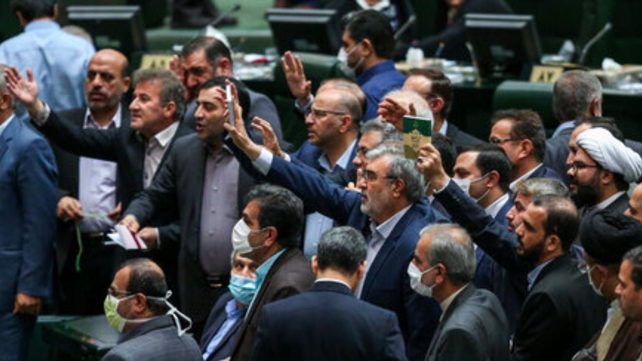بازگشت دوباره به برجام و لغو تحریم‌ها یا فصل هفتم شورای امنیت؟