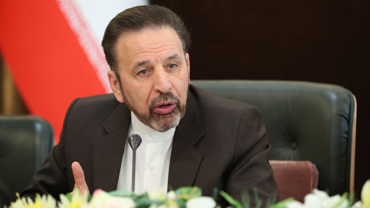 عده‌ای سنگ‌اندازی می‌کنند تا تحریم‌ها را برداشته نشود / بندهایی تصویب کرده‌اند که مانع رفع تحریم است
