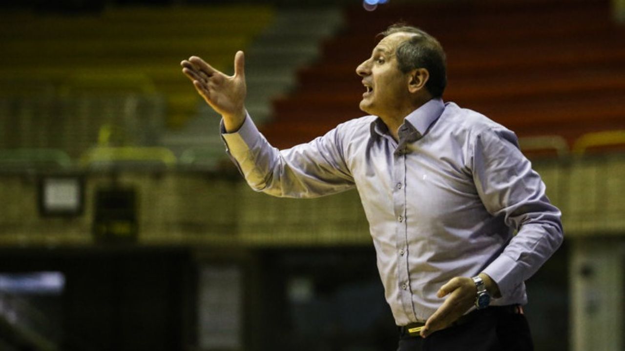 قهرمانی پرسپولیس موجب غرور ملی‌ می‌شود