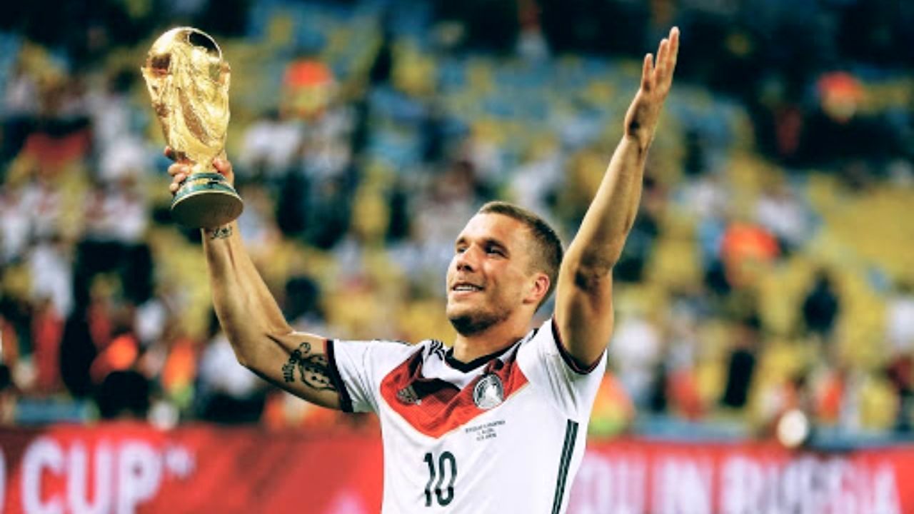 مهاجم ژرمن‌ها هوادار پرسپولیس شد + عکس