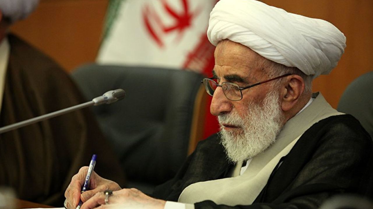پیام تسلیت آیت‌الله جنتی به مناسبت درگذشت آیت‌الله محمد یزدی