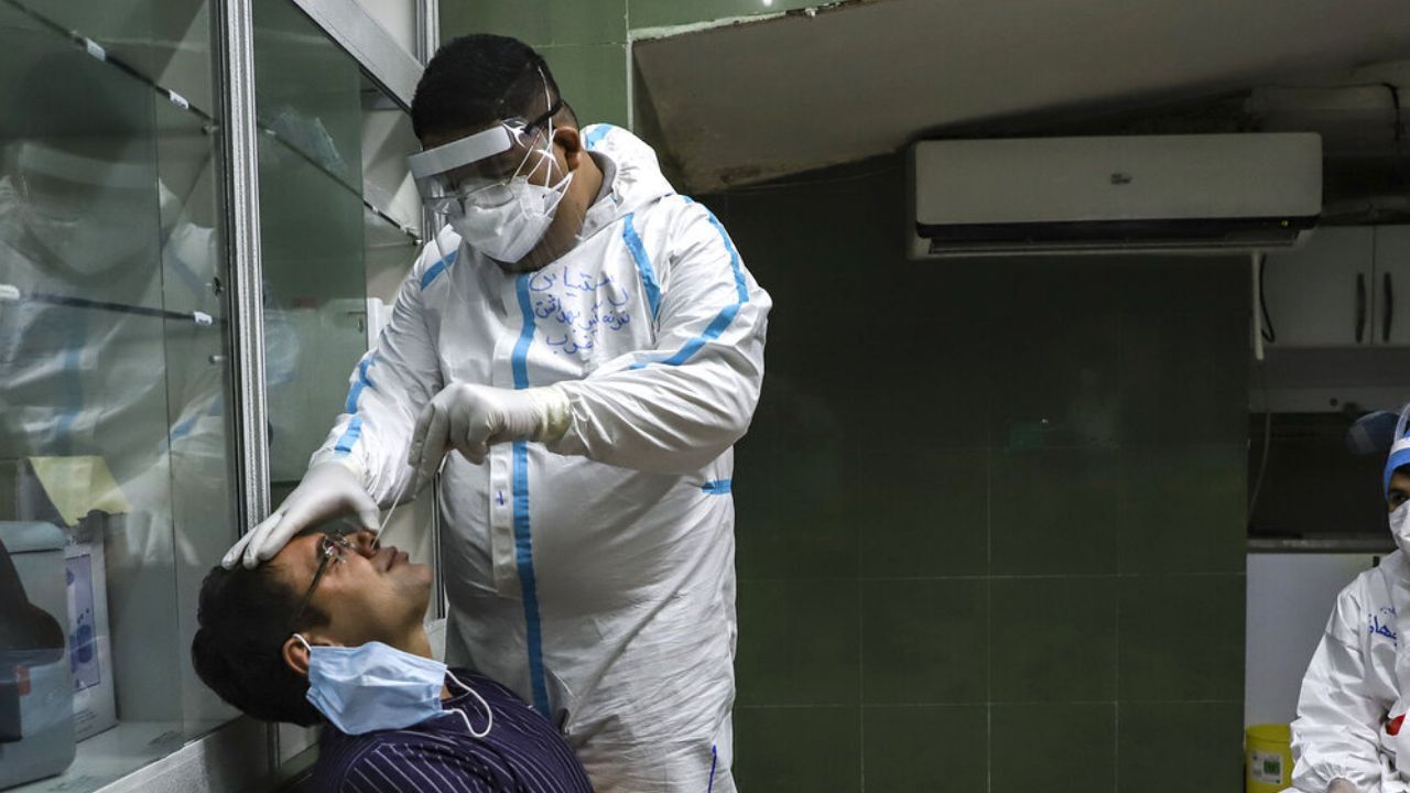 کاهش 50 درصدی تعرفه تست کرونا برای دارندگان بیمه سلامت