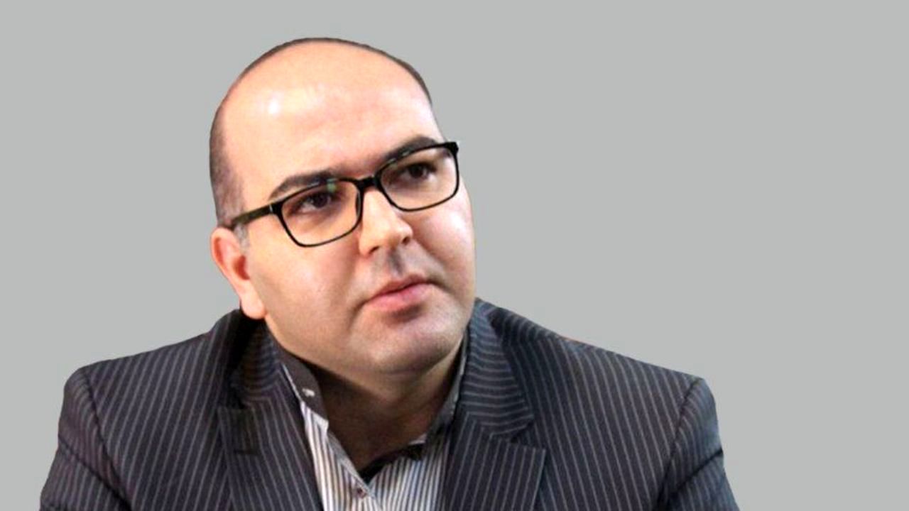 واکنش دیاکو حسینی به شعرخوانی و صحبت‌ها علیه تمامیت ارضی ایران + عکس