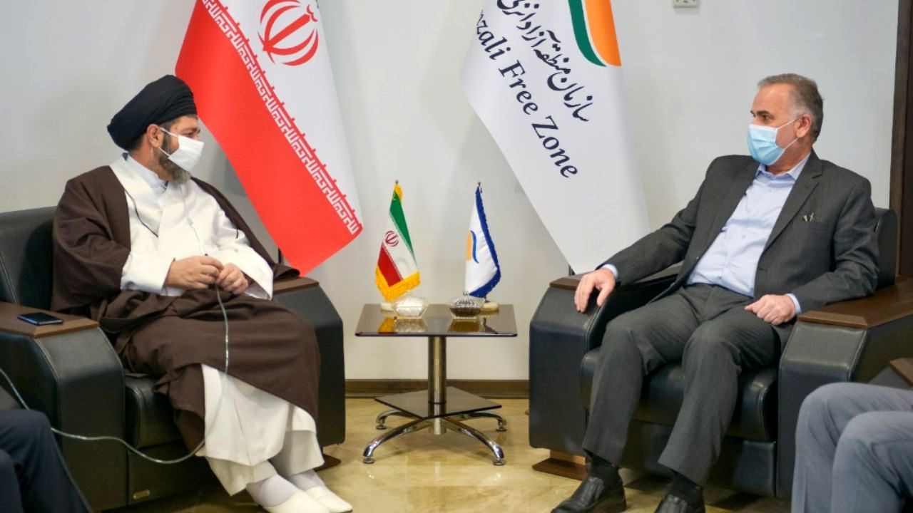 مناطق آزاد فرصت مناسبی برای رفع مشکلات اقتصادی و اشتغال کشور می باشند