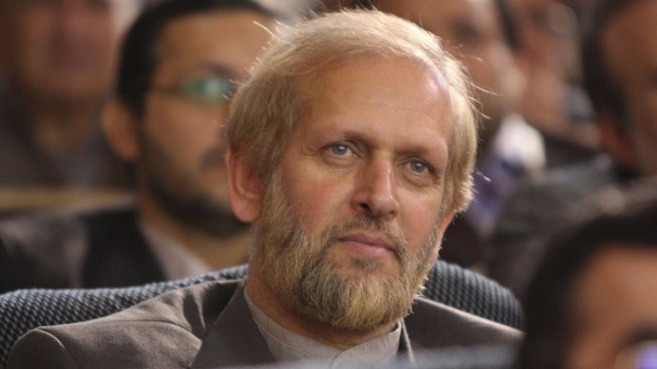 هیچ فرد عاقلی را نمی‌شناسم که با احمدی‌نژاد ائتلاف کند