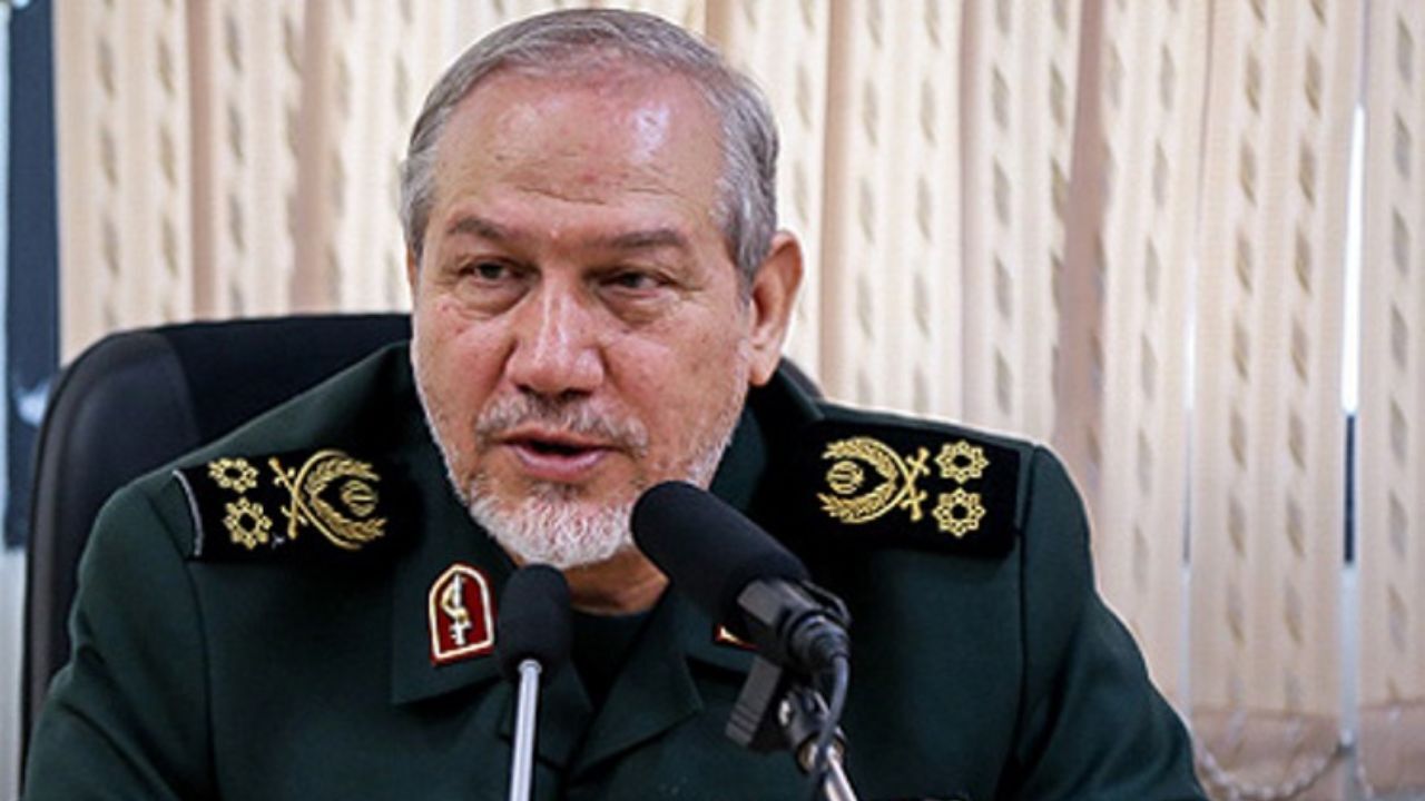 بدعاقبتی بعضی از سیاسیون به خاطر جدا شدن از صراط ولایت فقیه است