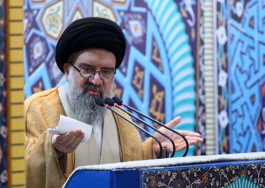 آیت‌الله سیداحمدخاتمی: رئیس‌جمهور، سازمان ملل را به دادگاهی علیه آمریکا و اسرائیل تبدیل کرد
