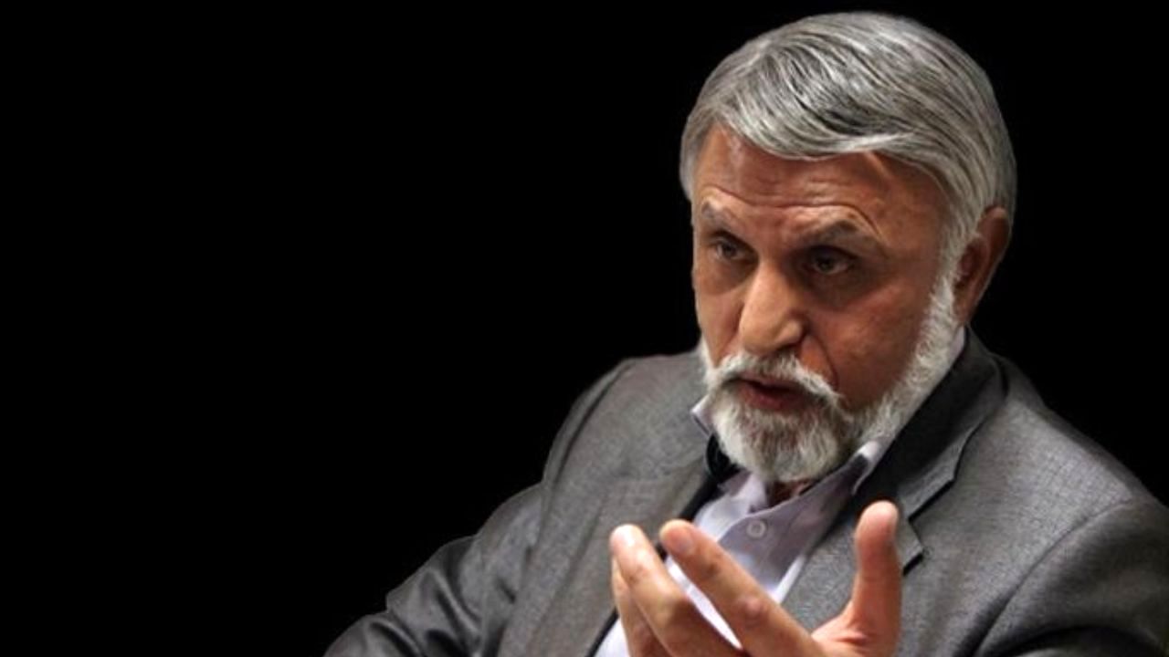 محسن رضایی تنها کاندیدایی است که برای 1400 برنامه دارد