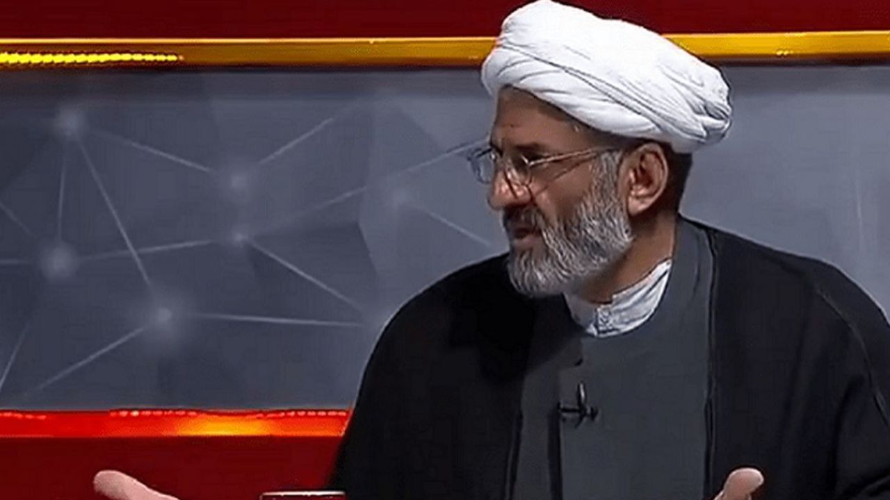 چرا قوه قضاییه به عنوان مدعی‌العموم به ماجرای توهین به رئیس‌جمهور ورود نمی‌کند؟ / سردبیر خبرگزاری قوه قضاییه: براساس قانون دادستان نمی‌تواند بدون اعلام شکایت از ناحیه شاکی خصوصی دستور تعقیب و رسیدگی صادر کند 