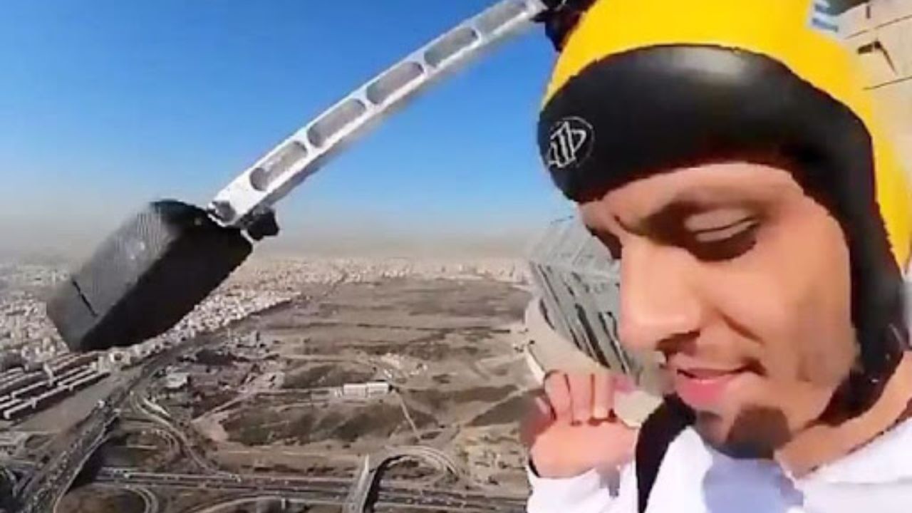 محمد بزرگی ده متر و سه ثانیه کم آورد