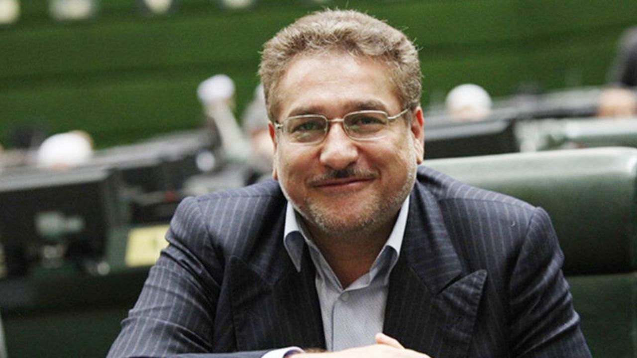 علت رد بودجه کم‌تجربگی نمایندگان و اختلافات شدید درونی مجلسی‌هاست / می‌گویند علت رد کلیات بودجه، غیبت رئیس‌جمهوری بوده؟ مضحک است!