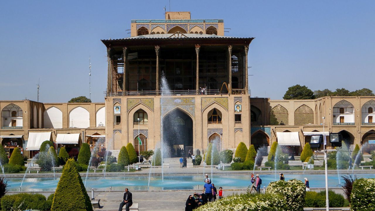 حادثه انفجار در میدان نقش جهان