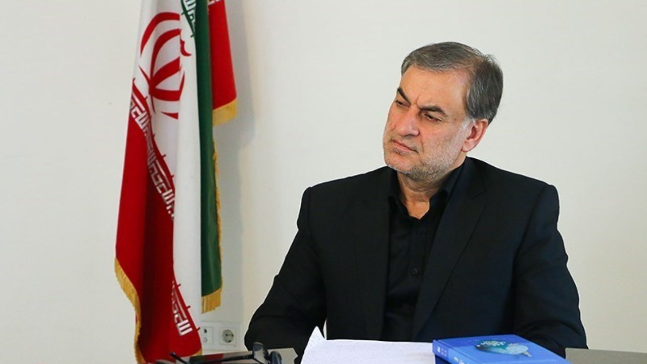 ارسال پیامک تخلف کرونایی خودرو برای نماینده مجلس / برخی خانم‌ها بعد از آنکه از محیط کار دور می‌شوند حجاب‌شان 90 درجه فرق می‌کند