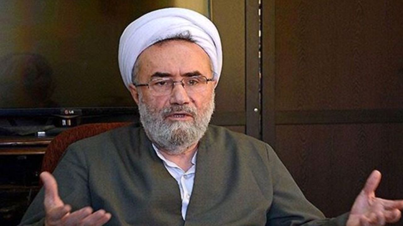 برخی مسئولین فکر می‌کنند اگر یک روز حرف نزنند، حقوق‌شان حلال نمی‌شود / سیاست‌‌ورزی ما متاسفانه با «سیاست‌بازی» مخلوط شده است / مردم را هالو فرض کرده‌اند