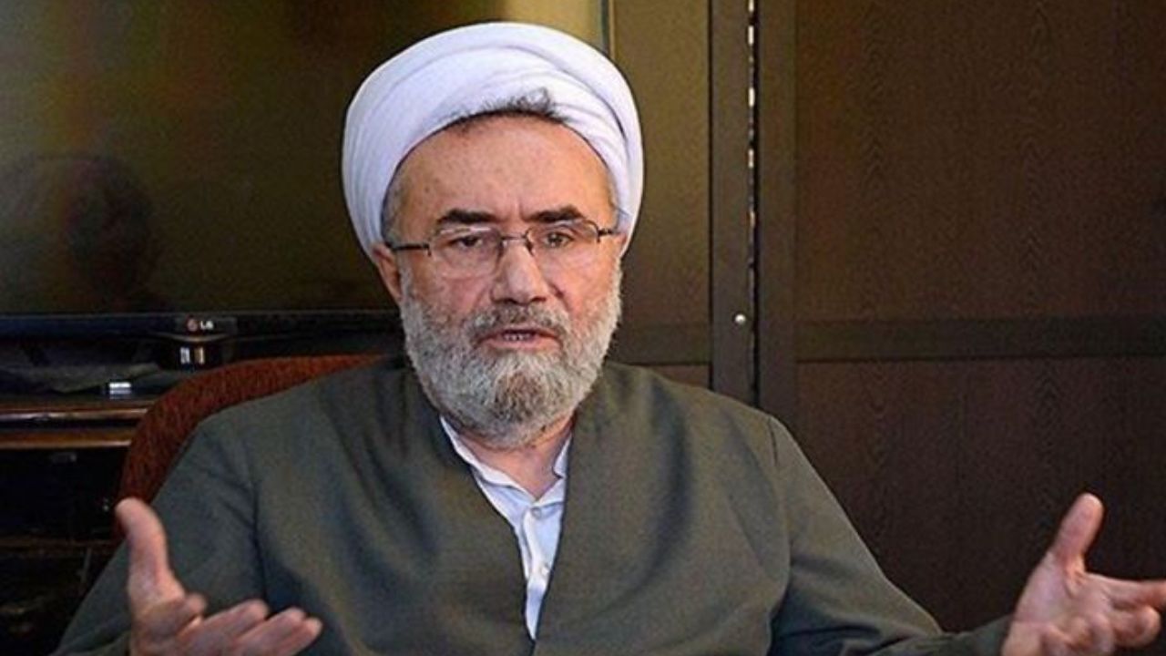 برخی مسئولین فکر می‌کنند اگر یک روز حرف نزنند، حقوق‌شان حلال نمی‌شود / سیاست‌‌ورزی ما متاسفانه با «سیاست‌بازی» مخلوط شده است / مردم را هالو فرض کرده‌اند