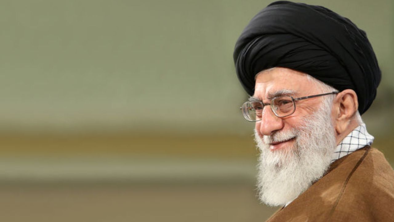 سخنرانی رهبر انقلاب در سالروز قیام مردم تبریز تا ساعاتی دیگر
