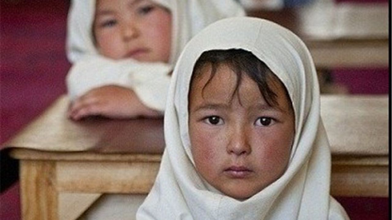 قید زمان سه‌ماهه برای اعطای تابعیت به فرزندان زنان ایرانی حذف شد / مسئولیت شیوه‌نامه جدید وزارت کشور با کیست؟