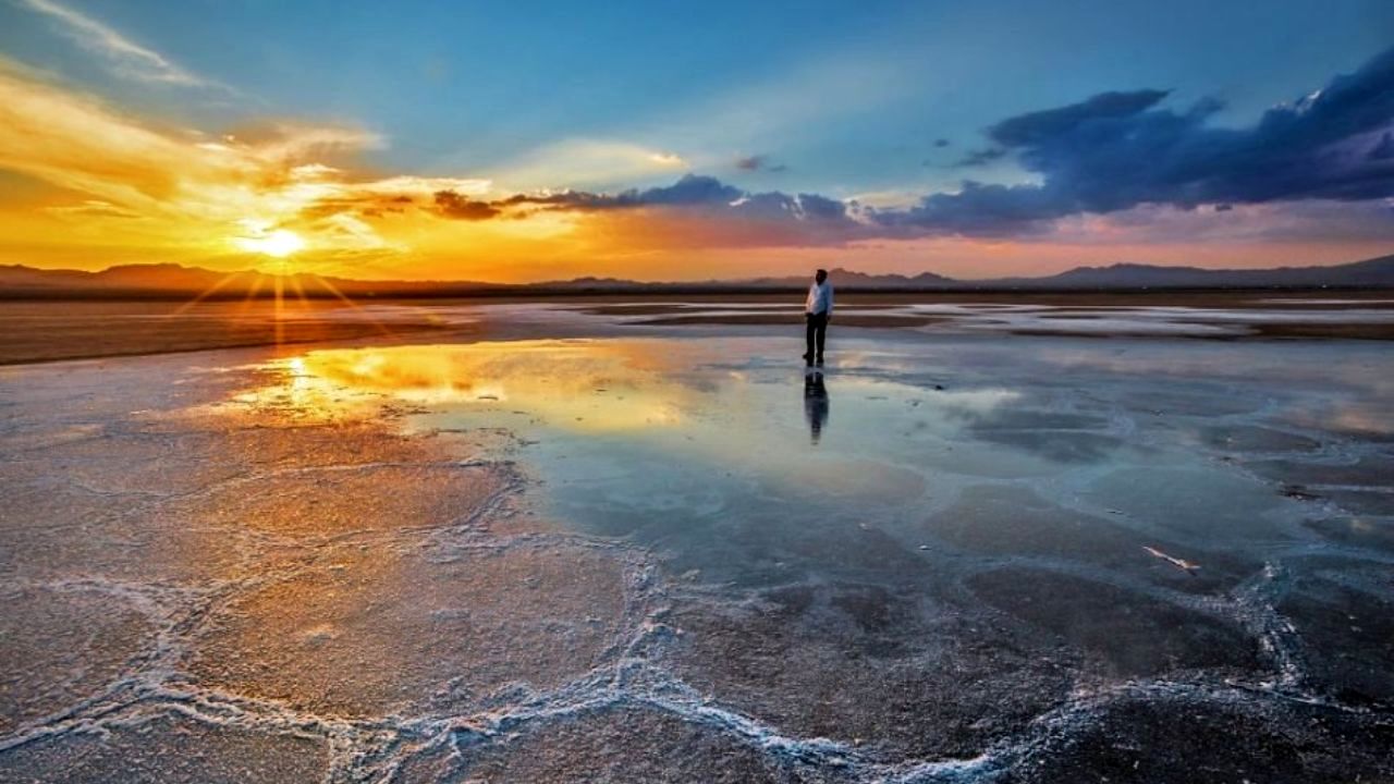 دریاچه نمک قم در محاصره سدها؛ تهران و قم در کانون ریزگردها
