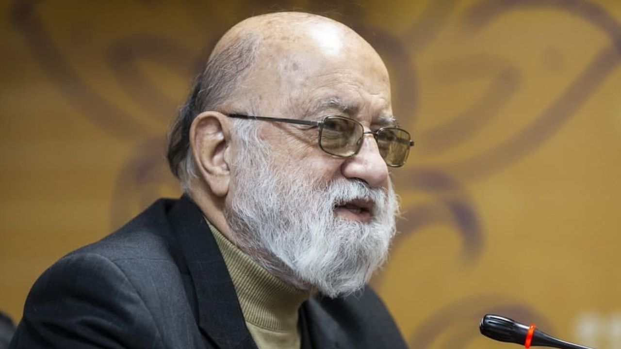 چمران: جا انداختن گفتمان انقلاب در جامعه ظرافت می‌خواهد / متقی‌فر: روحانی فاقد گفتمان و دولتش التقاطی است / وکیل‌پور: احزاب ما محوریت ندارند و شب انتخاباتی‌ هستند