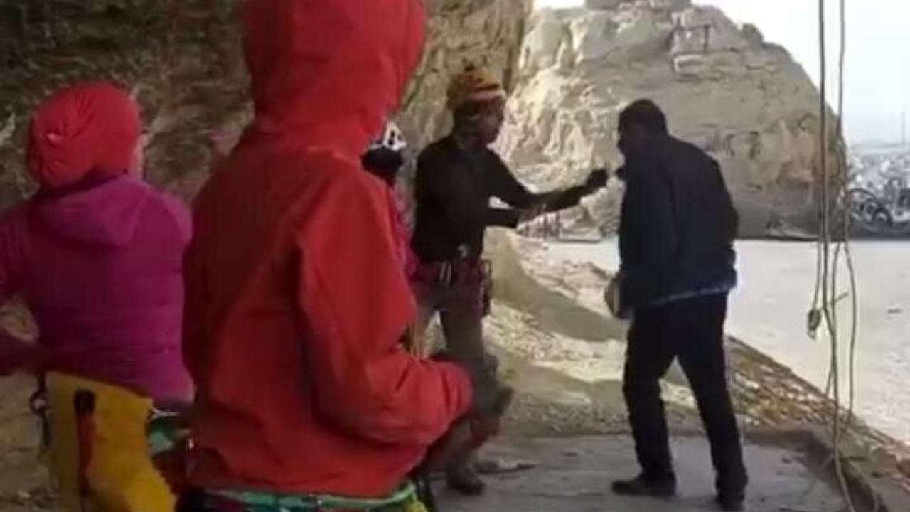 اظهارات عجیب امام جمعه درچه درباره ورزشکاران صخره‌نورد