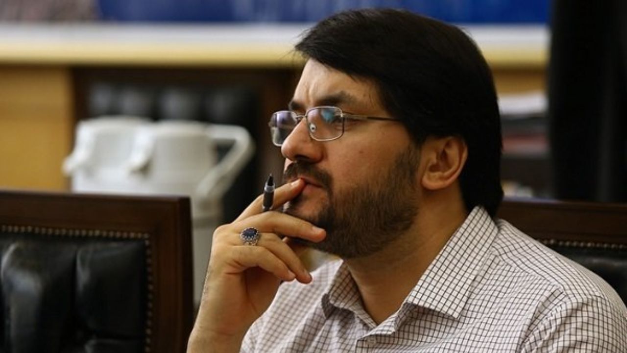 تازه‌ترین گزارش دیوان محاسبات کشور پیرامون موضوع نقدینگی / منابع بانک مرکزی منابع قابل دسترس برای دولت است / نباید برای مردم کم گذاشت