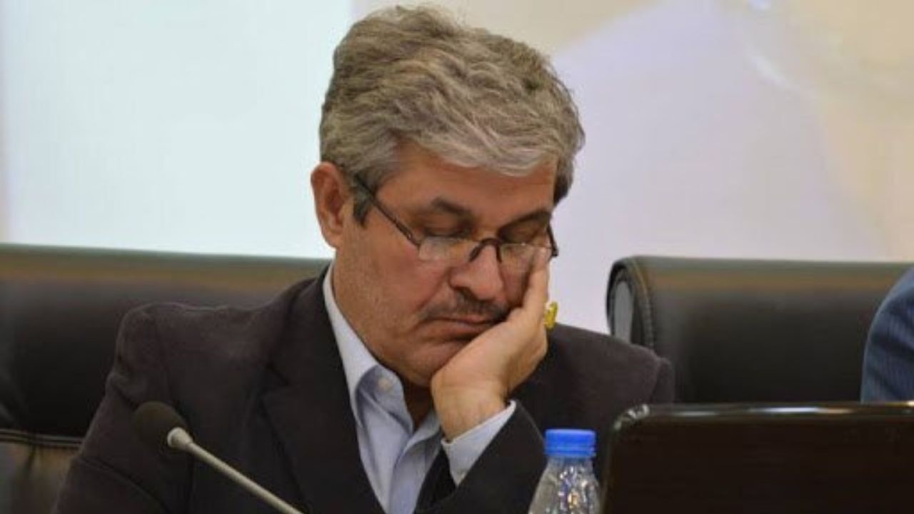 روند بررسی اعتبارنامه تاجگردون غیرقانونی از آب درآمد؟ / تاجگردون: این داستان‌ها را آقای توکلی و دوستانش خلق کرده‌اند / اتفاقات آن زمان را کتاب کرده‌ام، امیدوارم به آن اجازه انتشار بدهند