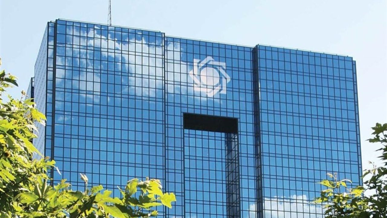 بانک مرکزی حملات سوداگرانه در بازار ارز را رصد کند