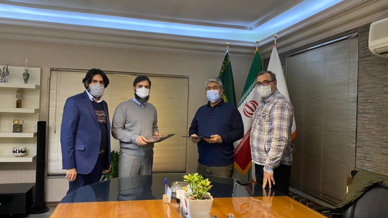 تفاهم‌نامه مرکز گسترش سینمای مستند و تجربی با آستان قدس رضوی/ تولید آثار مستند سینمایی با موضوع زیارت