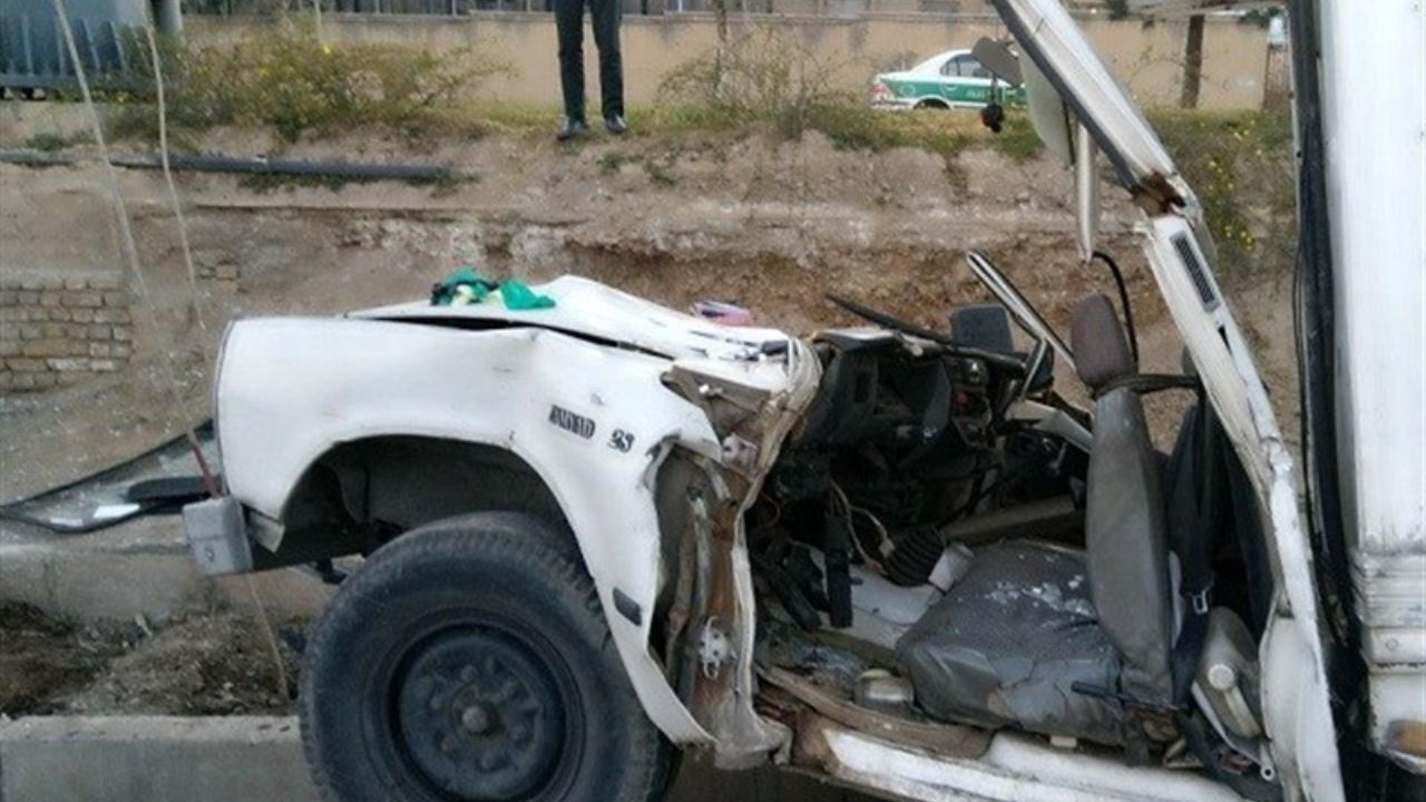 جزئیات کشته شدن 14 نفر در تصادف 3 خودرو / پلیس راهور: پژو 405 به صورت قاچاق در حال جابه‌جایی 11 نفر از اتباغ افغانستانی بود