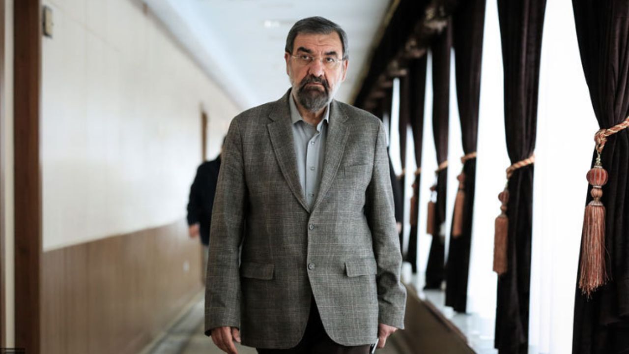 بطور ناشناس در تاکسی و اتوبوس و مجامع حاضر می شوم / محسن رضایی نظارت می کند