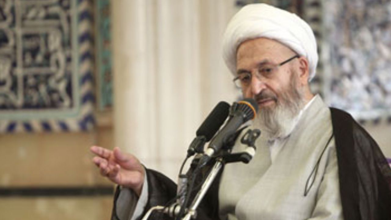 آیت‌الله سبحانی: مسولان قیمت‌ها را مهار کنند