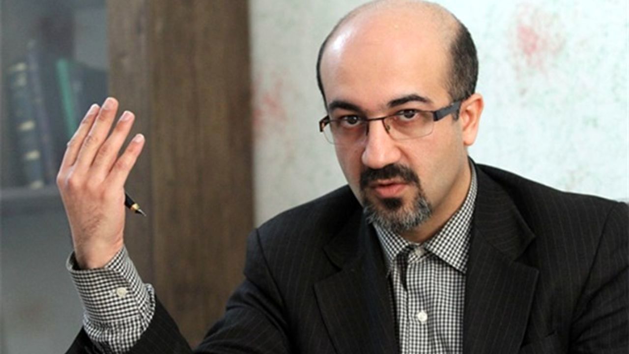 حصارکشی تئاتر شهر راه حل مدیریت شهری نیست