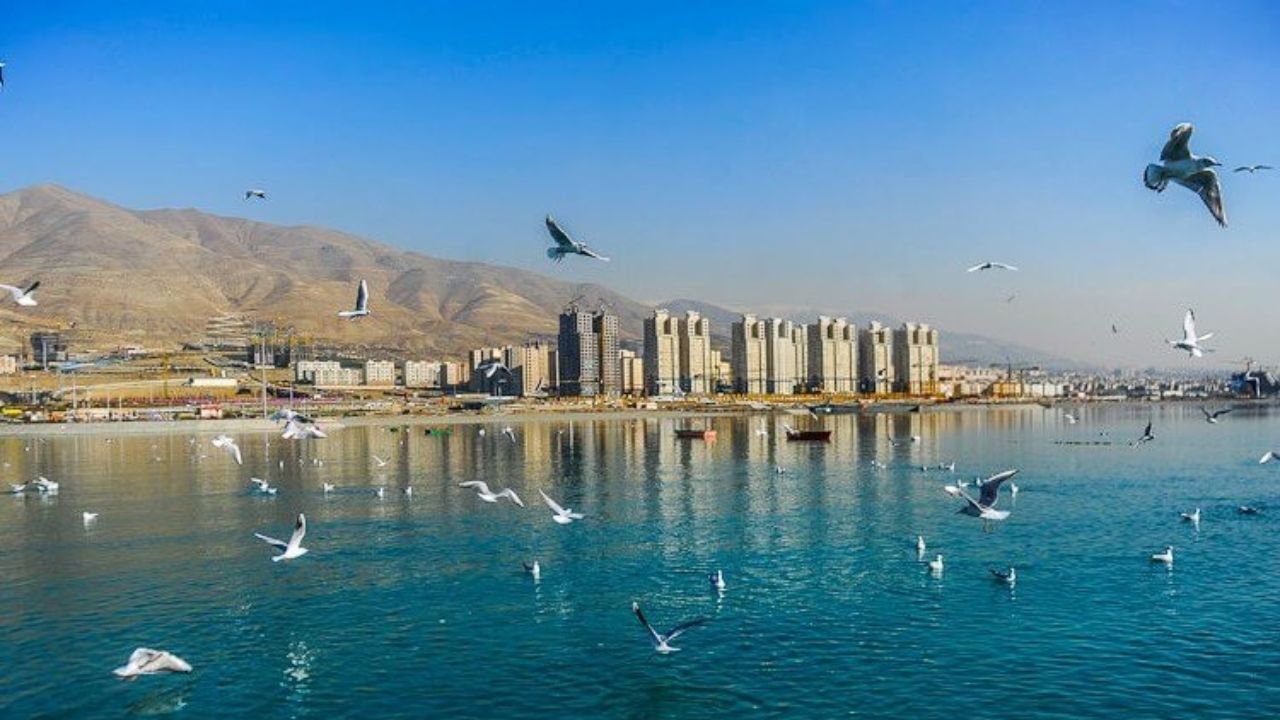 دریاچه شهدای خلیج فارس در روز طبیعت تعطیل شد