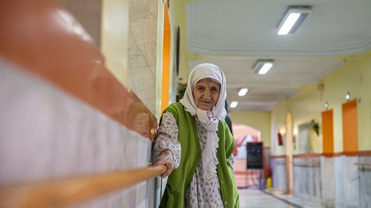 50 درصد سالمندان در مراکز نگهداری واکسینه شدند
