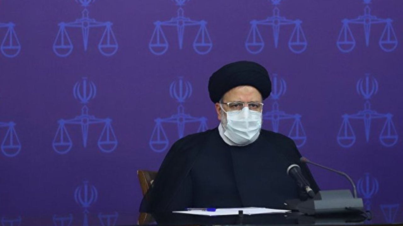اصحاب «ما می‌توانیم» باید بر بستر گام دوم انقلاب کار را در دست بگیرند/ اگر مسئولان با ترک فعل وظیفه خود را انجام ندهند، باید پاسخگو باشند