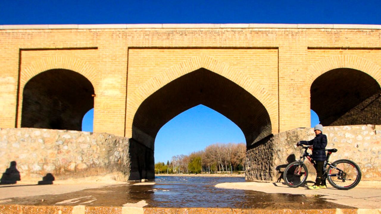 احتمال جیره بندی آب در تابستان 1400 در اصفهان