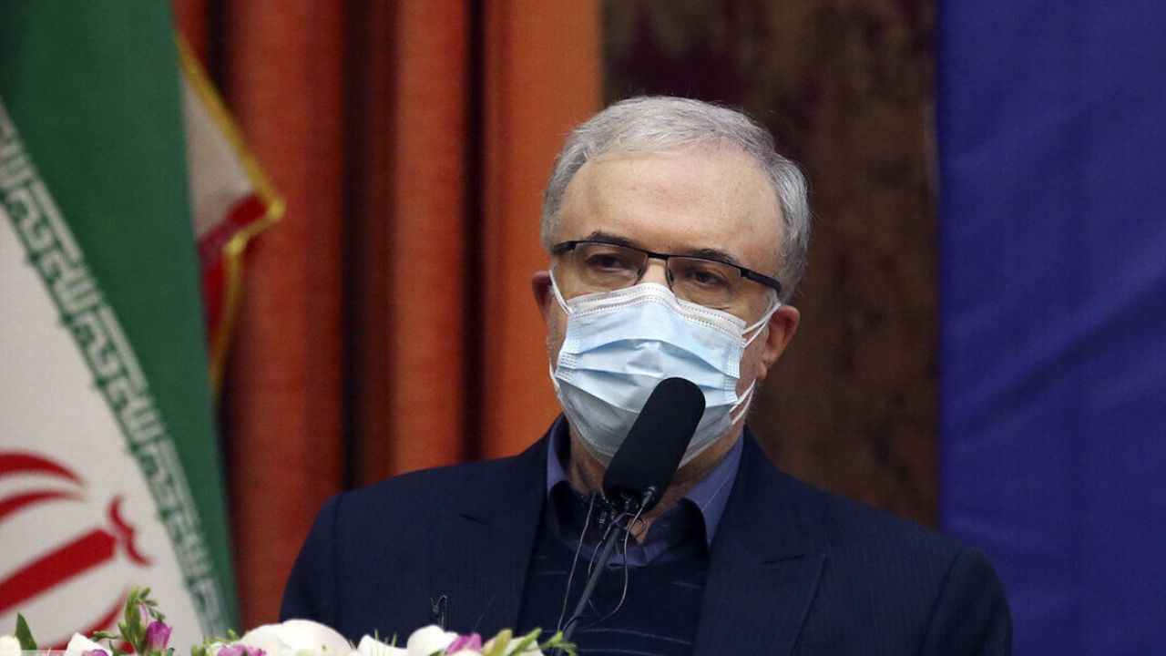 التهاب ناشی از موج چهارم کرونا در کشور / نمکی: شاهد اثرات صف طولانی خرید مرغ هستیم