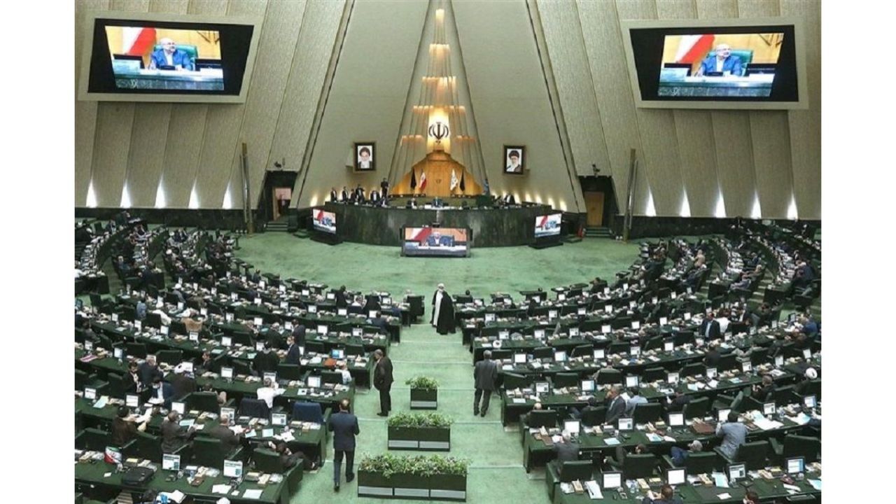 چه شد که موضع اصولگرایان ناگهان در قبال نمکی تغییر کرد؟! / حمایت فراکسیون مستقلین از استیضاح نمکی؛ عاملی برای پیگیری جدی‌تر این استیضاح
