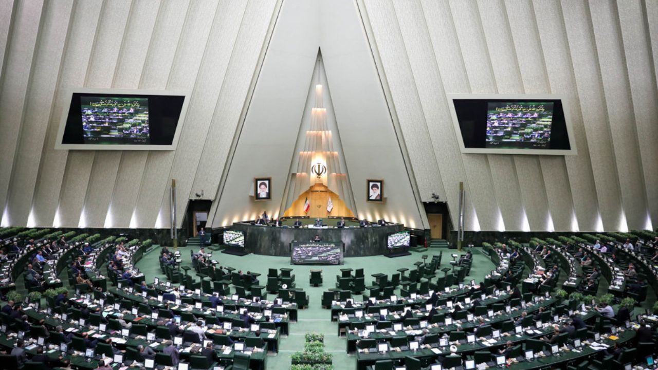 جدال میان مجلس یازدهم و هیات عالی نظارت مجمع تشخیص بالا گرفته است/ تلاش اصول‌گرایان برای رساندن طرح اصلاح قانون انتخابات به انتخابات 1400 ادامه دارد