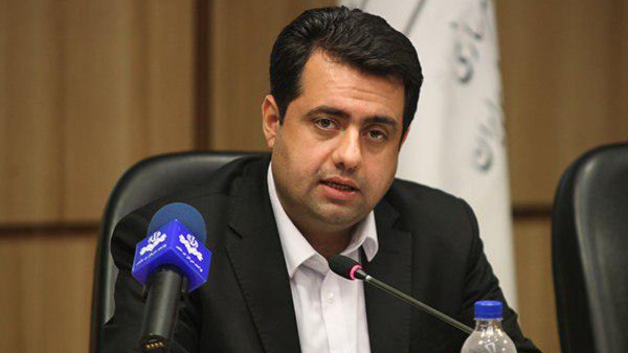 باید هدف خود را بر حمایت از سهام‌داران خرد متمرکز کنیم